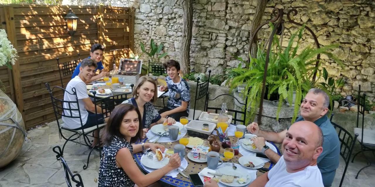 Maison Carles Bnb La Colle-sur-Loup Luaran gambar